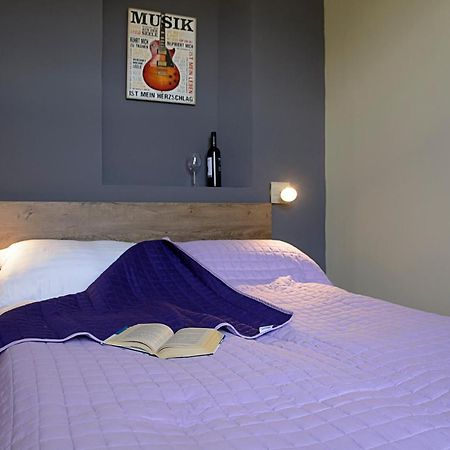 W-Tree Loft Style Apartment Budapest Exteriör bild