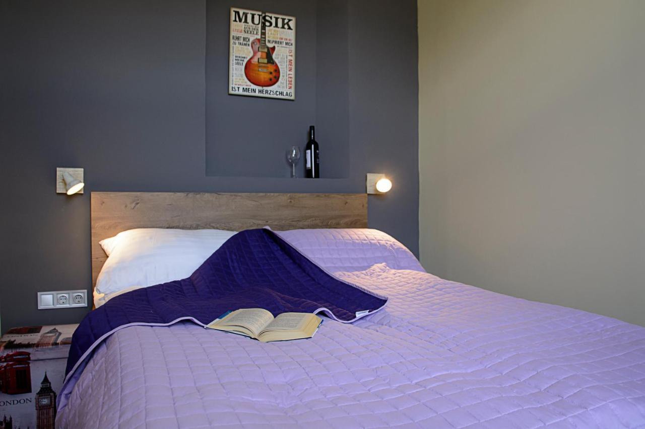 W-Tree Loft Style Apartment Budapest Exteriör bild