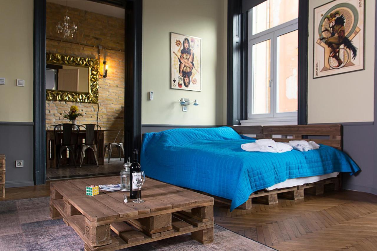 W-Tree Loft Style Apartment Budapest Exteriör bild
