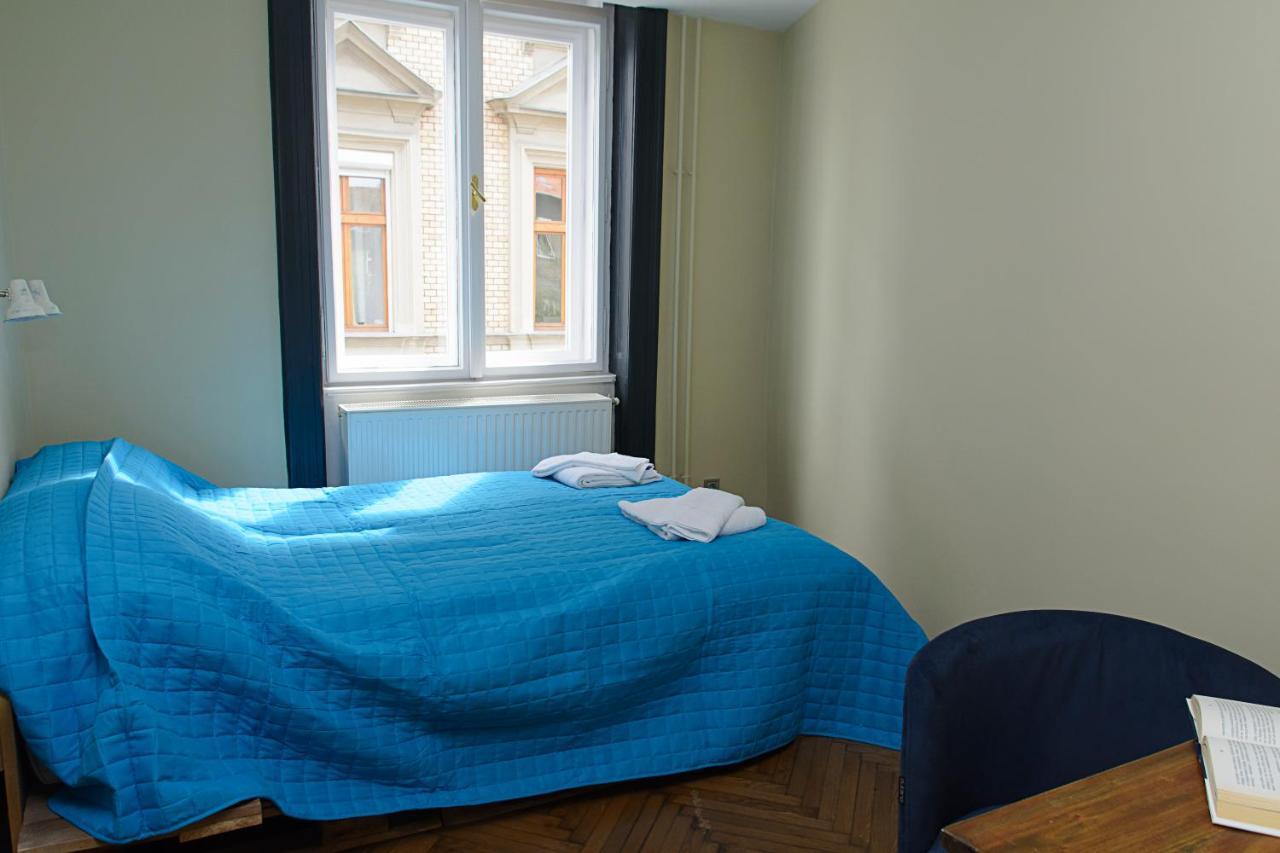 W-Tree Loft Style Apartment Budapest Exteriör bild